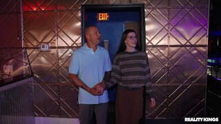Baby Gemini Gets Fucked by Stripper - лучшее порно без регистрации 1PORNO.NET
