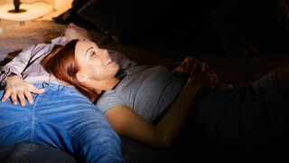 Blonde Max Fucks Brunette Morgan in Intimate 69 Position - бесплатное порно на 1PORNO.NET